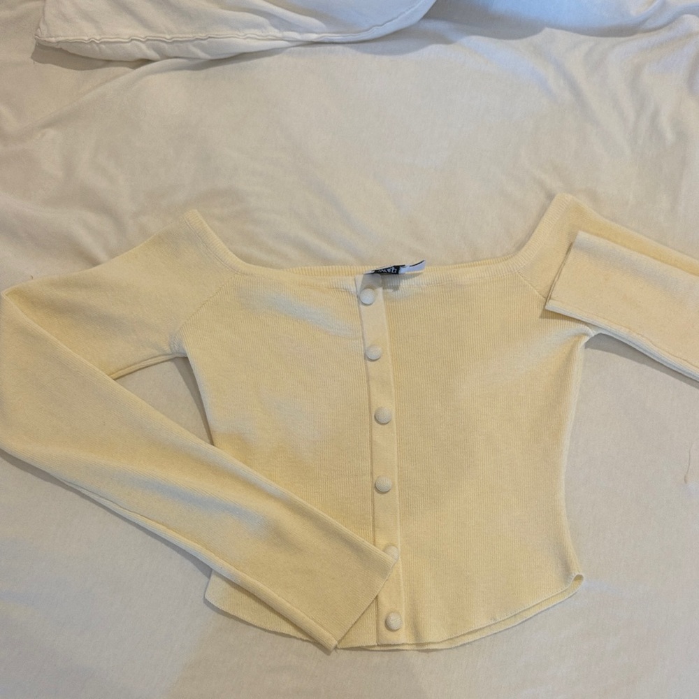 Princess Polly Off-Shoulder Sweater in Cream